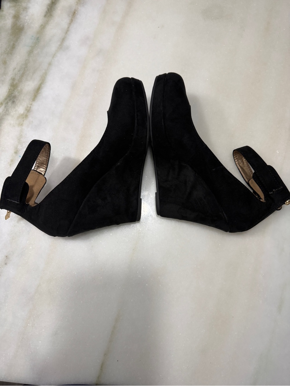 Dream Pairs Black Faux Suede Closed Toe Wedges Rear Zip - Picture 6 of 9